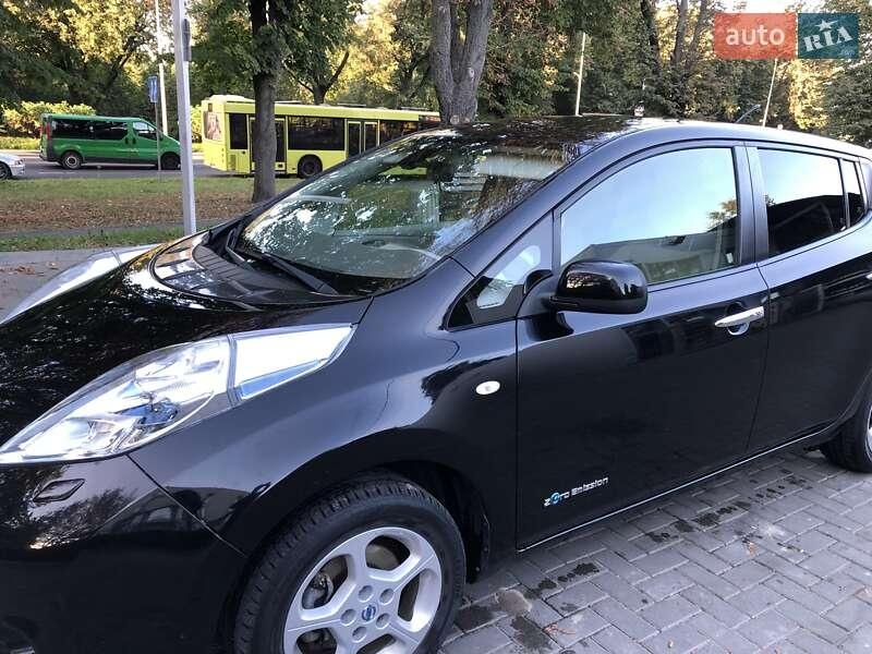Nissan Leaf 2011
