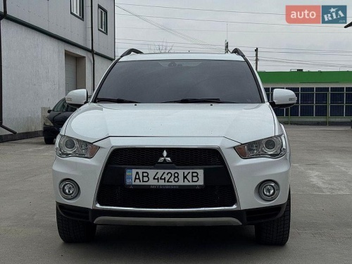 Mitsubishi Outlander 2012