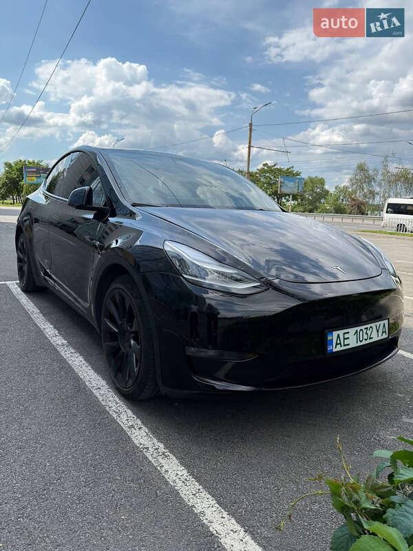 Tesla Model Y 2021