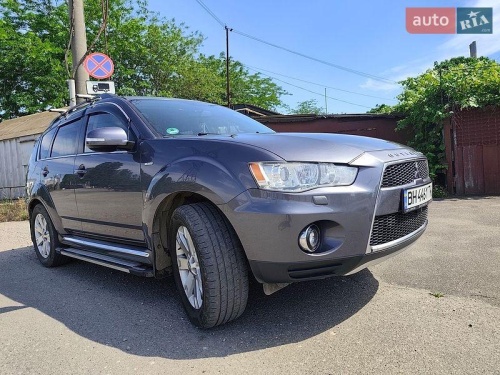 Mitsubishi Outlander 2010