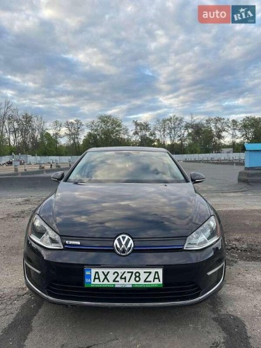 Volkswagen e-Golf 2016