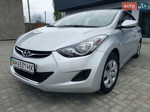 Hyundai Elantra 2012