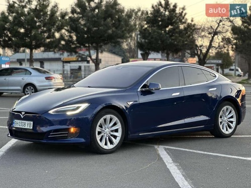 Tesla Model S 2016