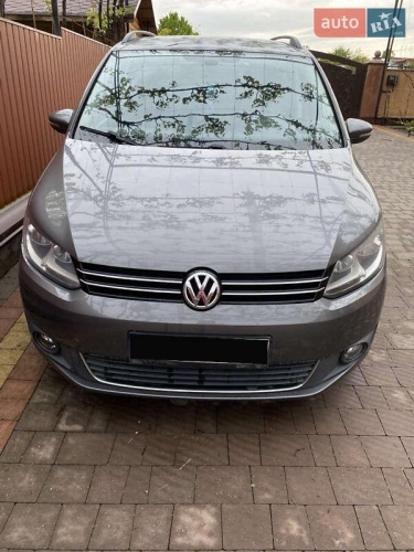 Volkswagen Touran 2011