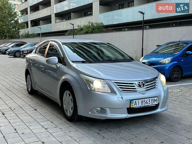 Toyota Avensis 2010
