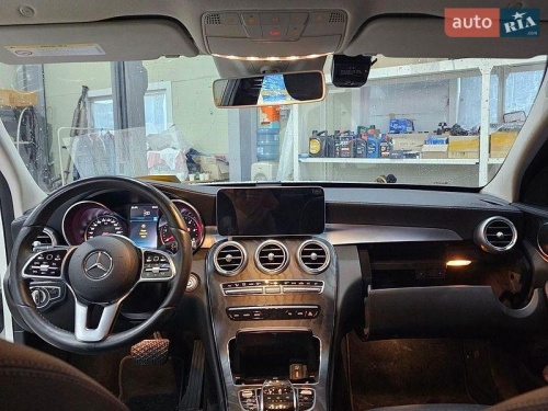 Mercedes-Benz C-Class 2019