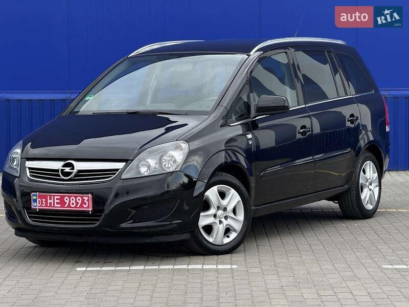 Opel Zafira 2011