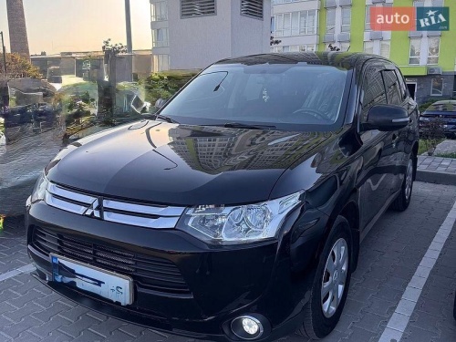 Mitsubishi Outlander 2014