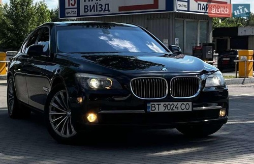 BMW 7 Series 2010