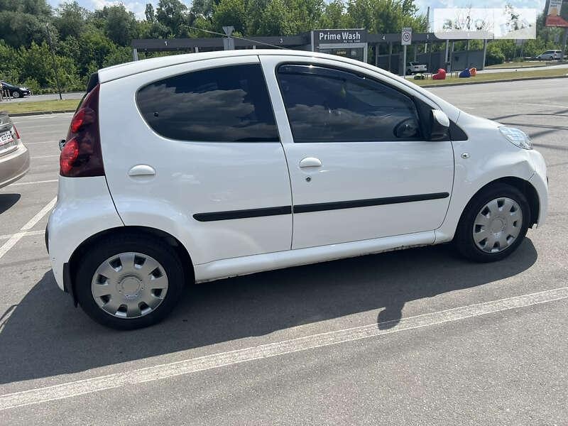 Peugeot 107 2013
