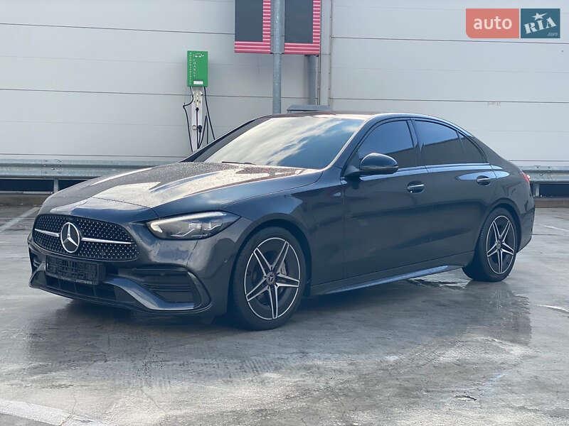Mercedes-Benz C-Class 2021
