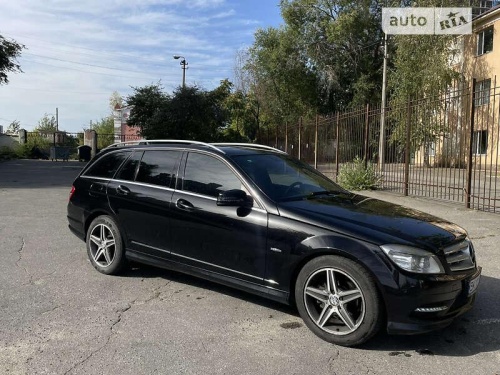 Mercedes-Benz C-Class 2010