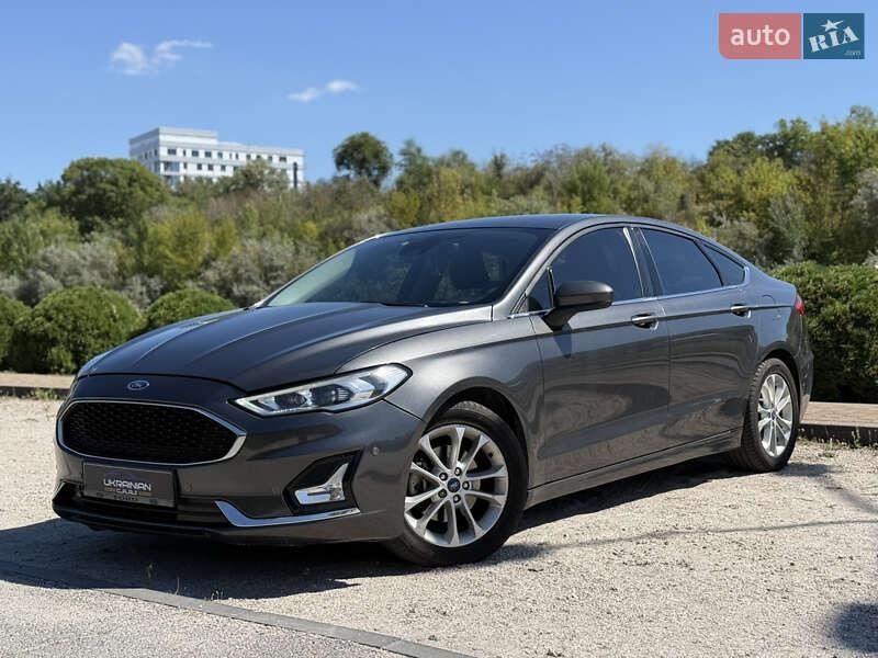 Ford Fusion 2019