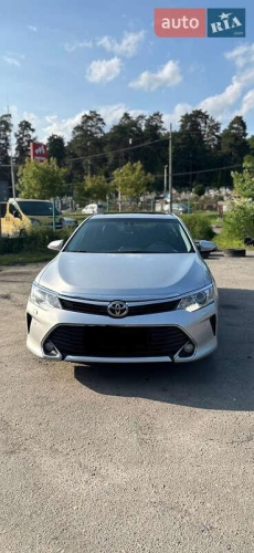 Toyota Camry 2016