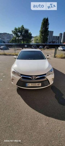 Toyota Camry 2015