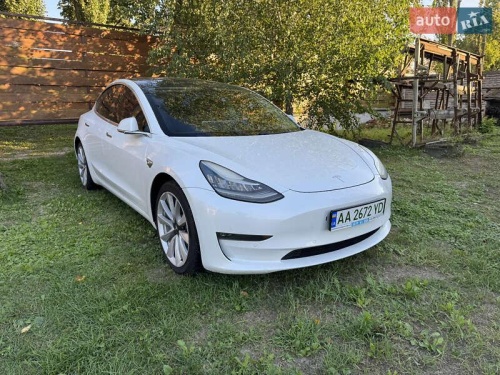 Tesla Model 3 2018