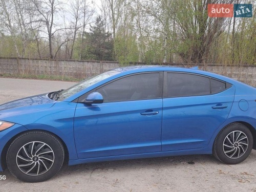Hyundai Elantra 2016