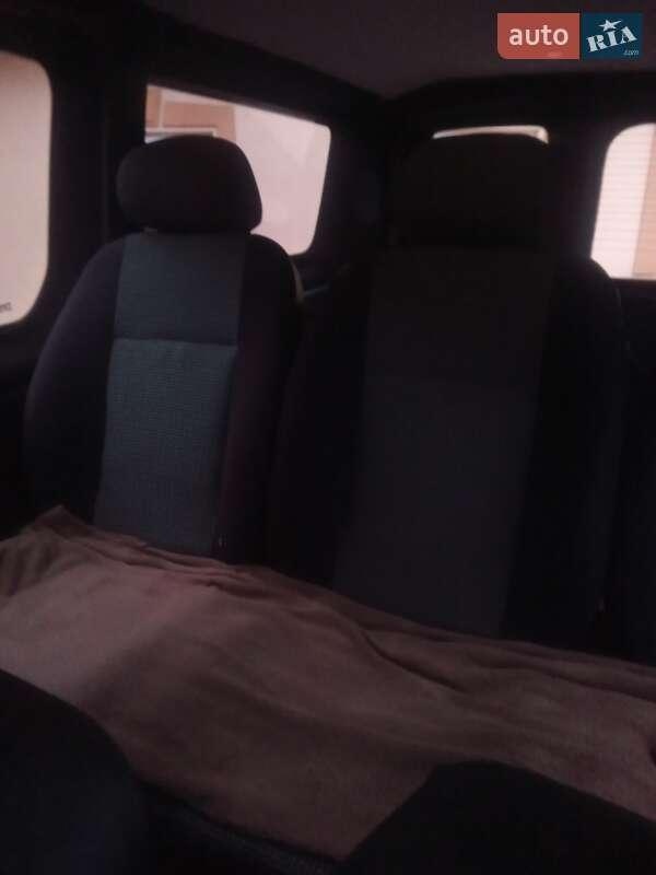 Peugeot Expert 2008