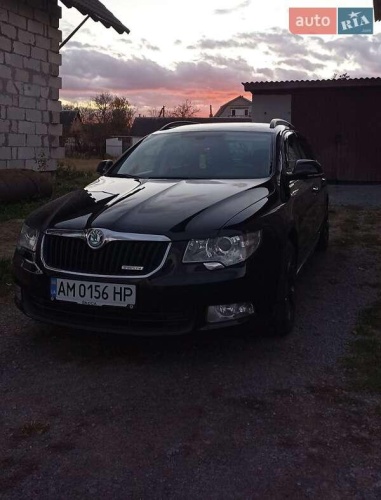 Skoda Superb 2011