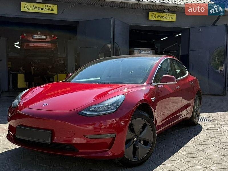 Tesla Model 3 2018