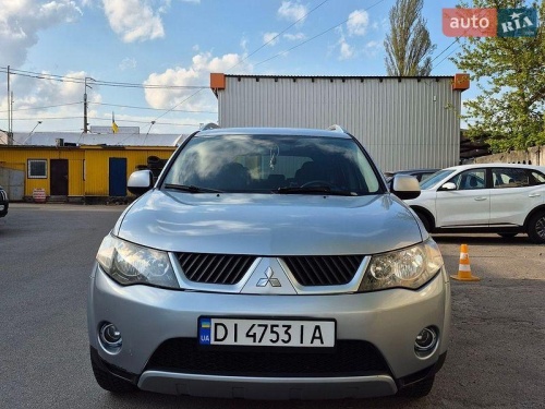 Mitsubishi Outlander XL 2008