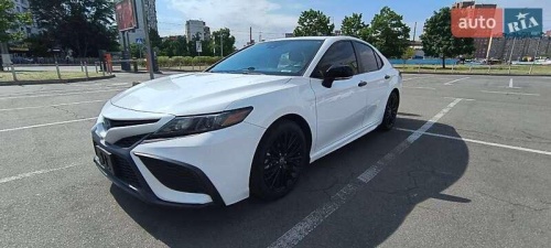 Toyota Camry 2022