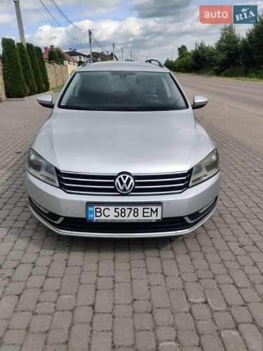 Volkswagen Passat 2011