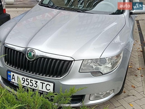 Skoda Superb 2011