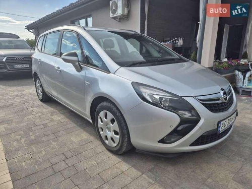 Opel Zafira 2012