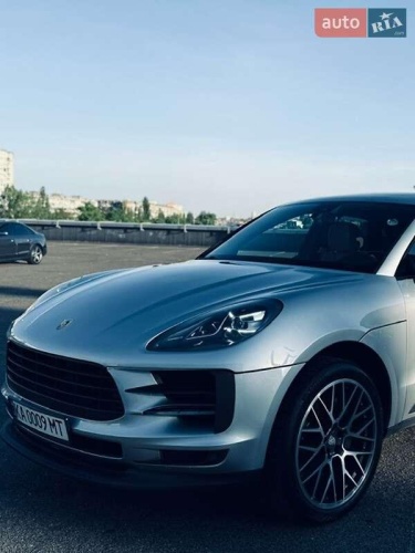 Porsche Macan 2021