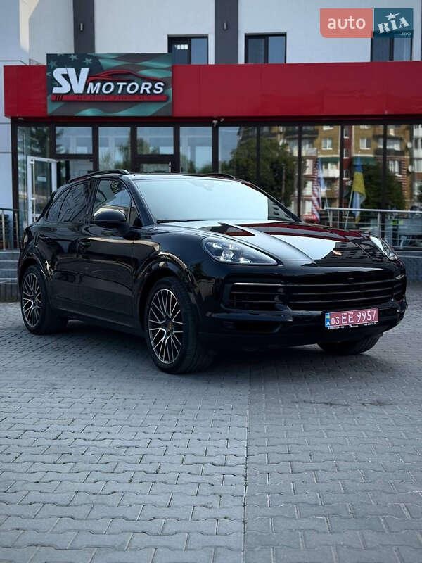 Porsche Cayenne 2022