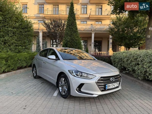 Hyundai Elantra 2016