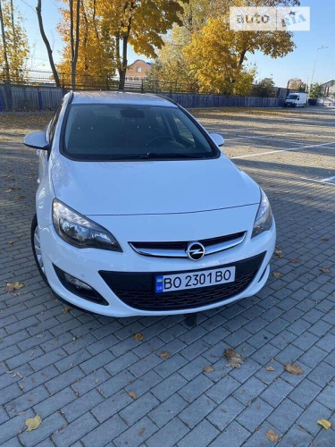 Opel Astra 2014