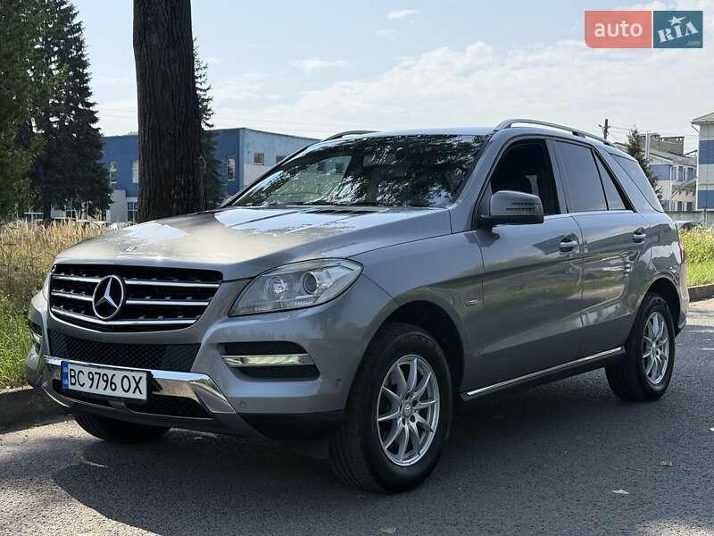 Mercedes-Benz M-Class 2011