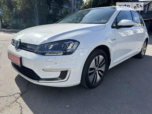 Volkswagen e-Golf 2016