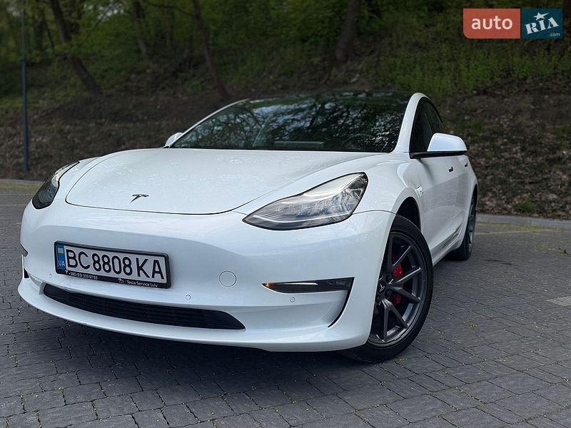 Tesla Model 3 2019