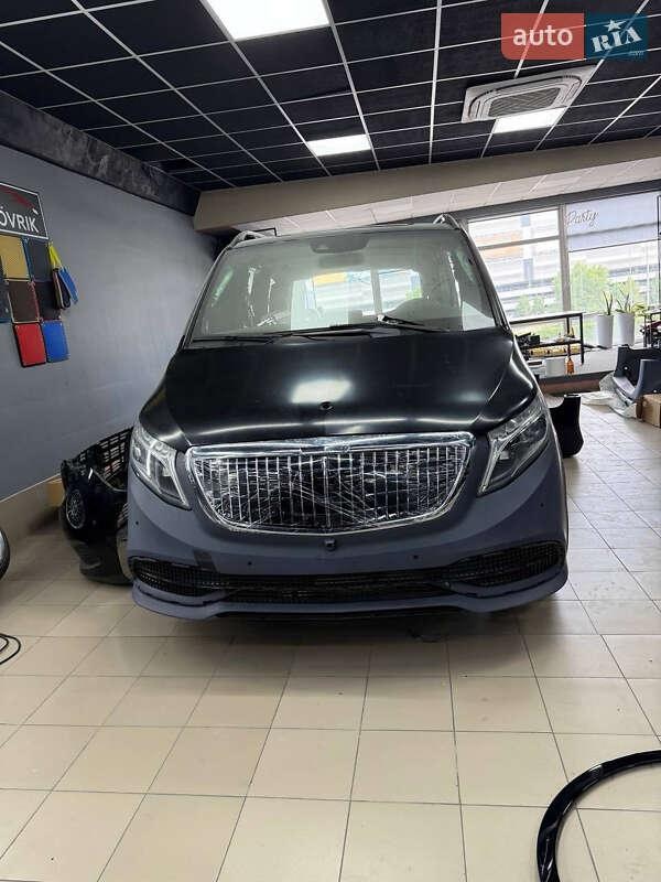 Mercedes-Benz V-Class 2015