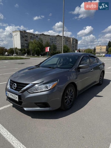 Nissan Altima 2018