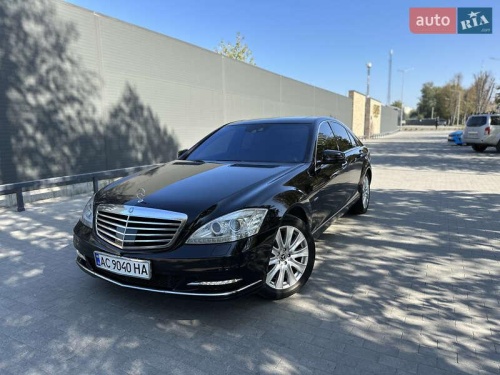 Mercedes-Benz S-Class 2012
