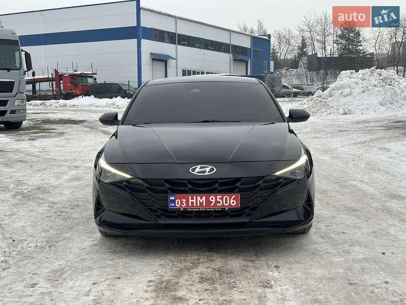 Hyundai Elantra 2023
