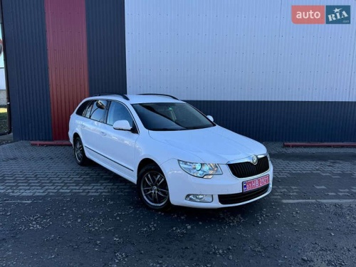 Skoda Superb 2012