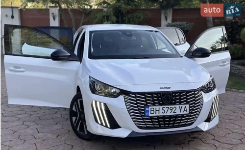 Peugeot e-208 2024