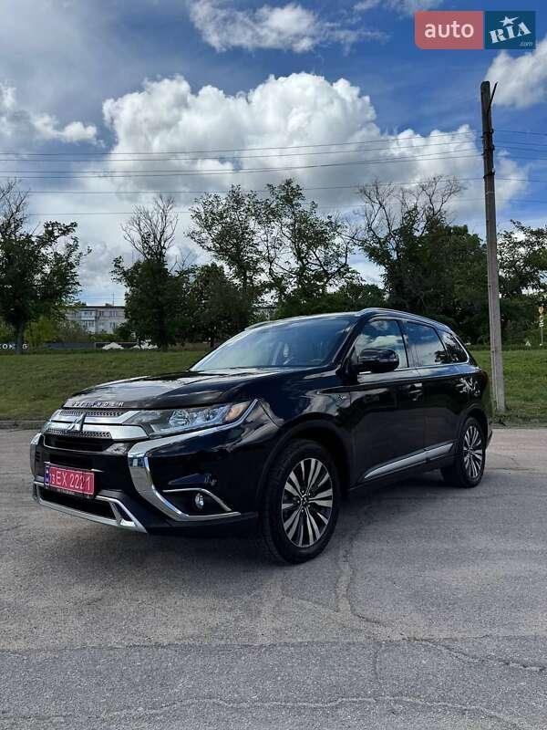 Mitsubishi Outlander 2018