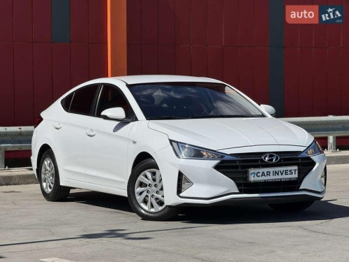 Hyundai Elantra 2019