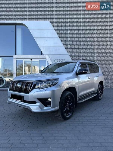 Toyota Land Cruiser Prado 2020