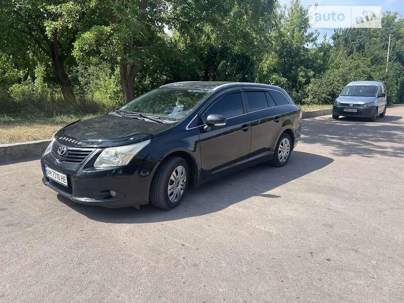Toyota Avensis 2011