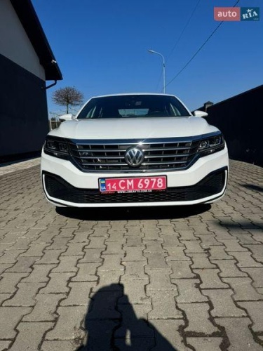 Volkswagen Passat 2021