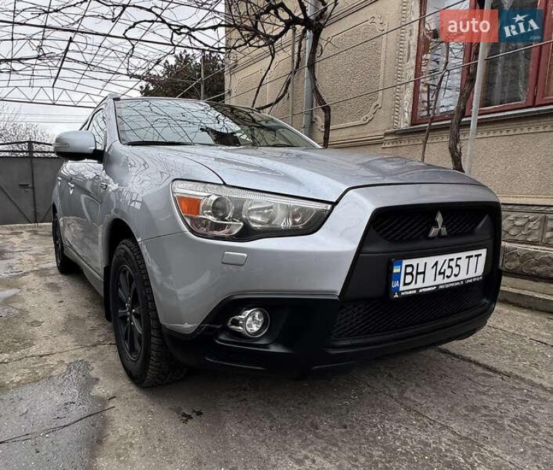 Mitsubishi ASX 2011