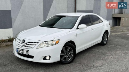 Toyota Camry 2011