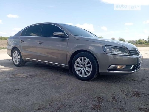 Volkswagen Passat 2011